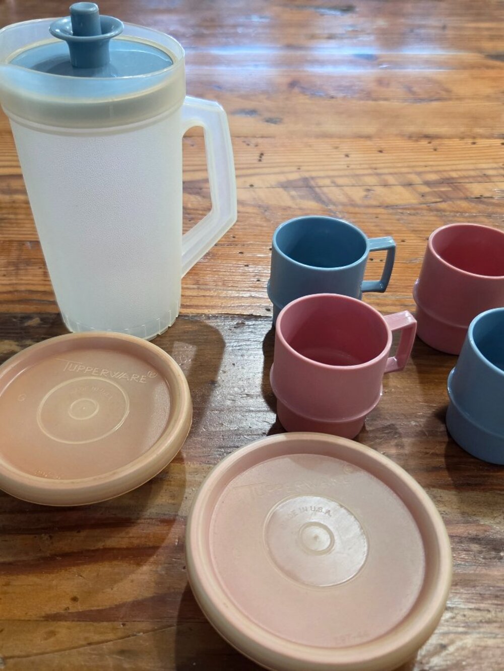 Tupperware Toys Kids 1 Pitcher with Lid 2 Bowls with Lids 4 Cups Vintage